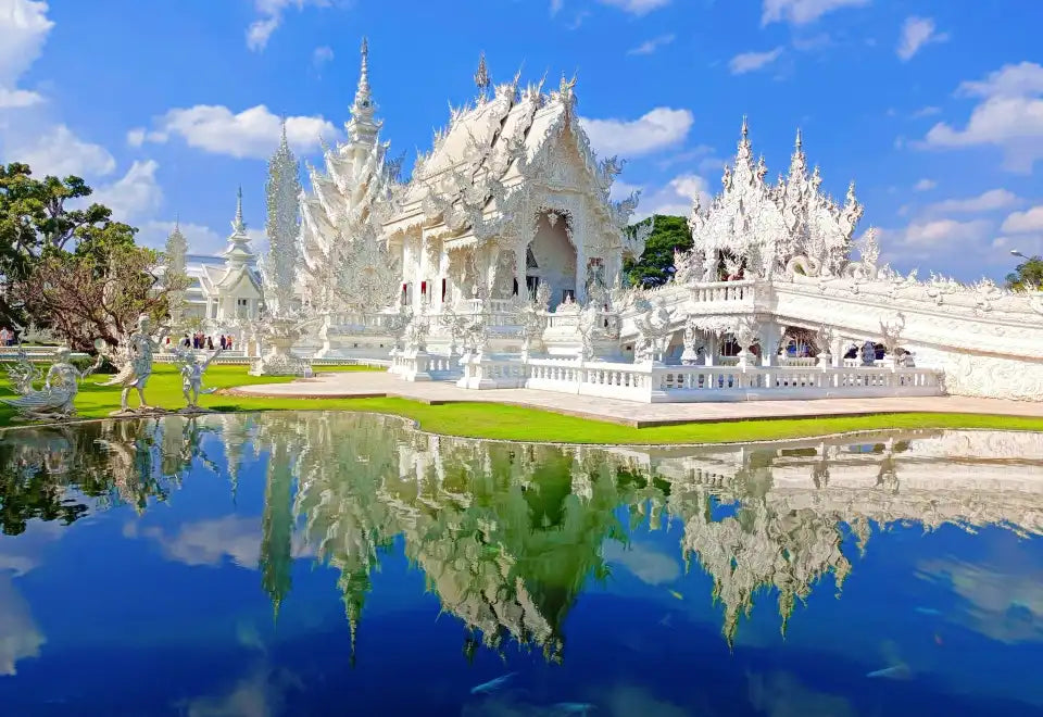 Chiang Mai – One day White Temple + Black Museum + Blue Temple - SIC