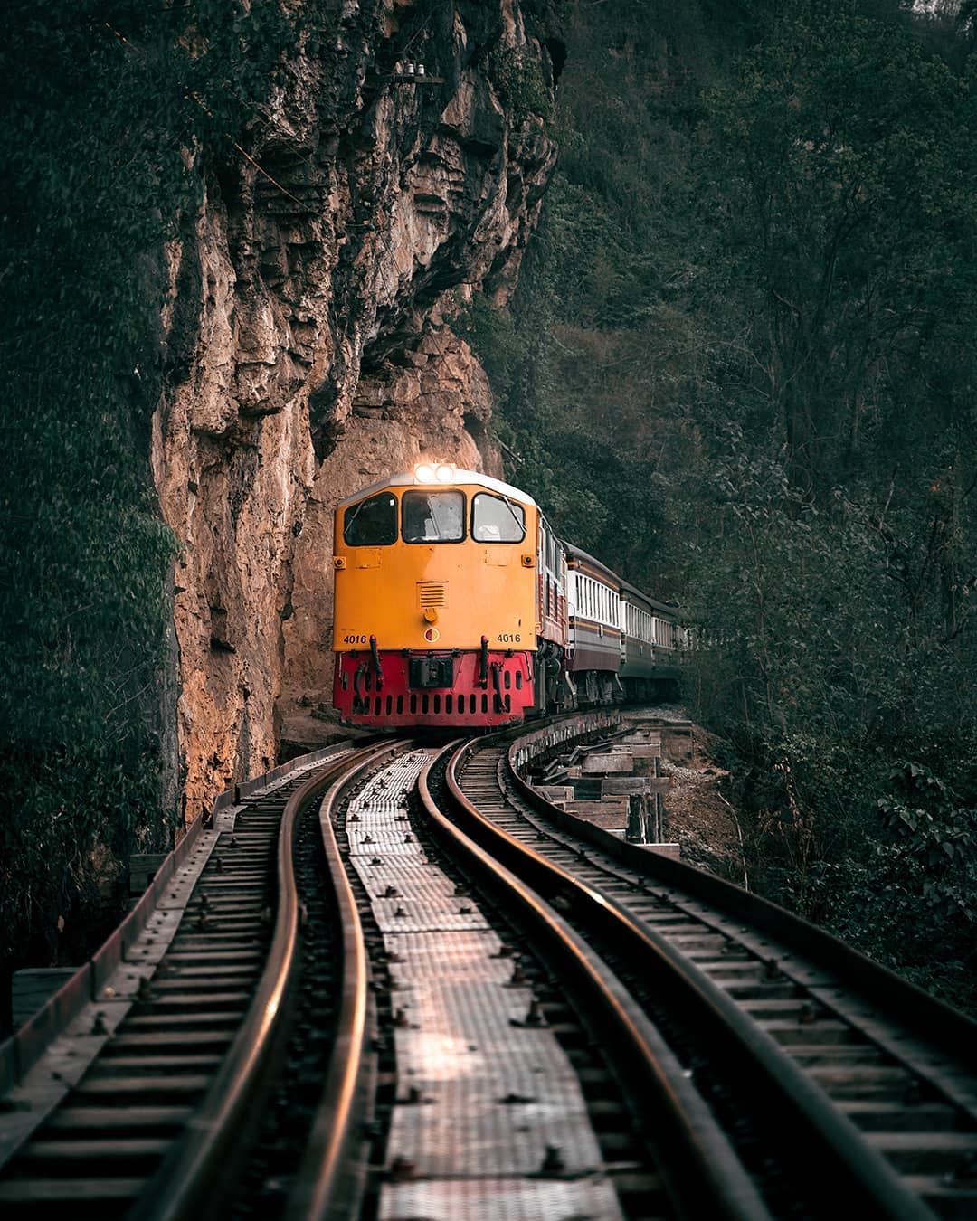 Kanchanaburi - Death Railway & Hellfire Pass Tour with Lunch from Bangkok