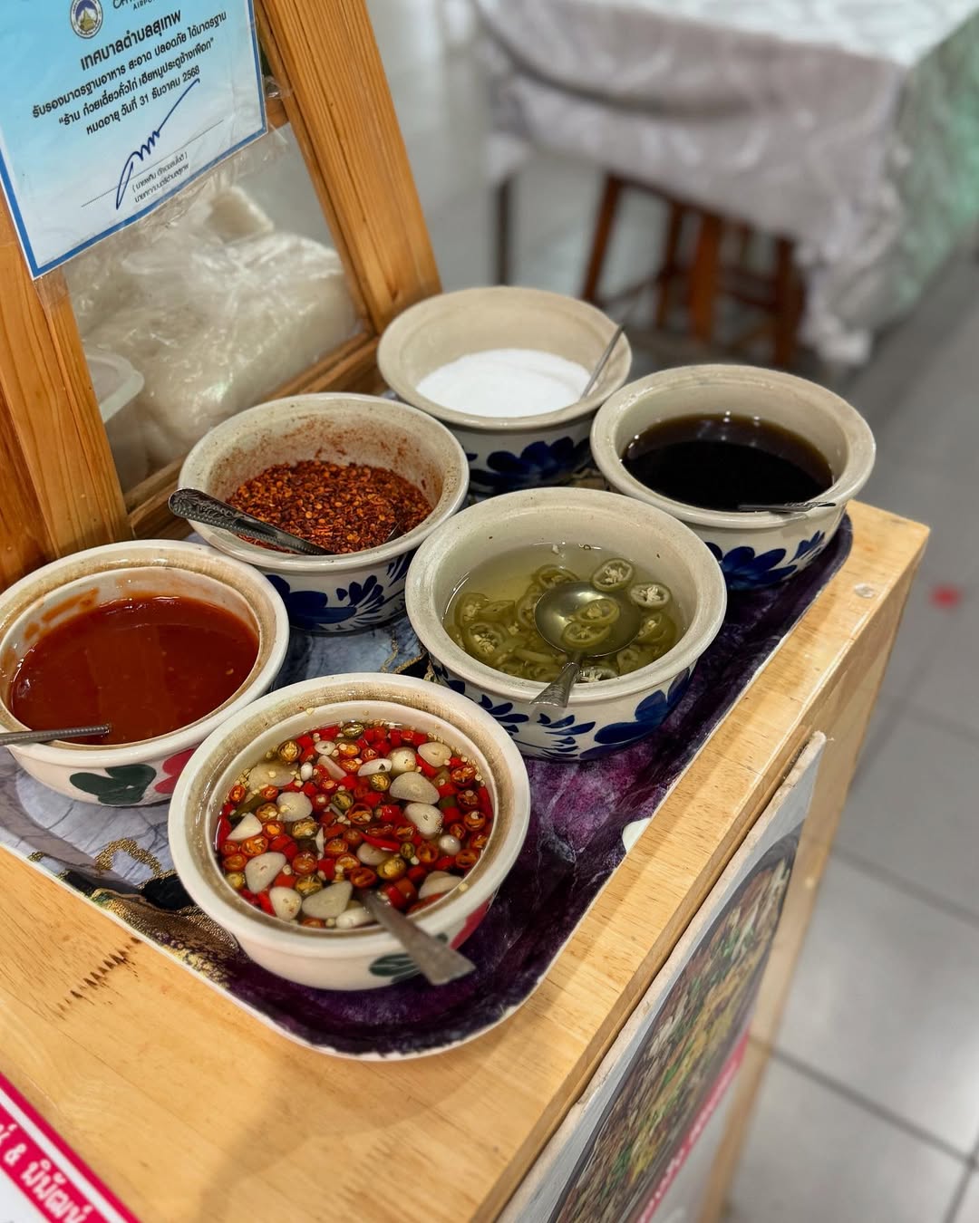 Chiang Mai - Khan Toke Dinner & Market Exploring - SIC Tour