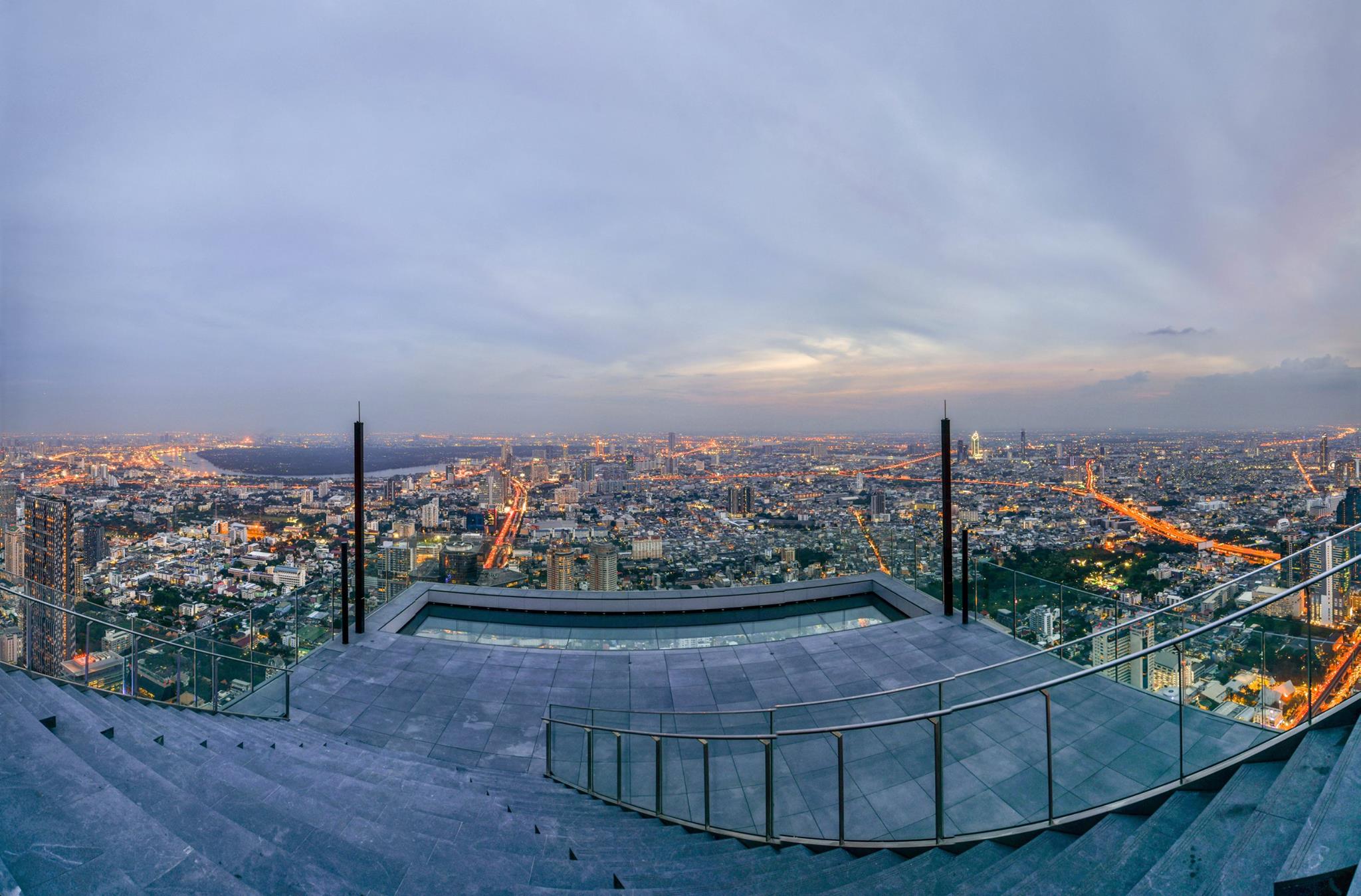 Bangkok - Mahanakhon Skywalk