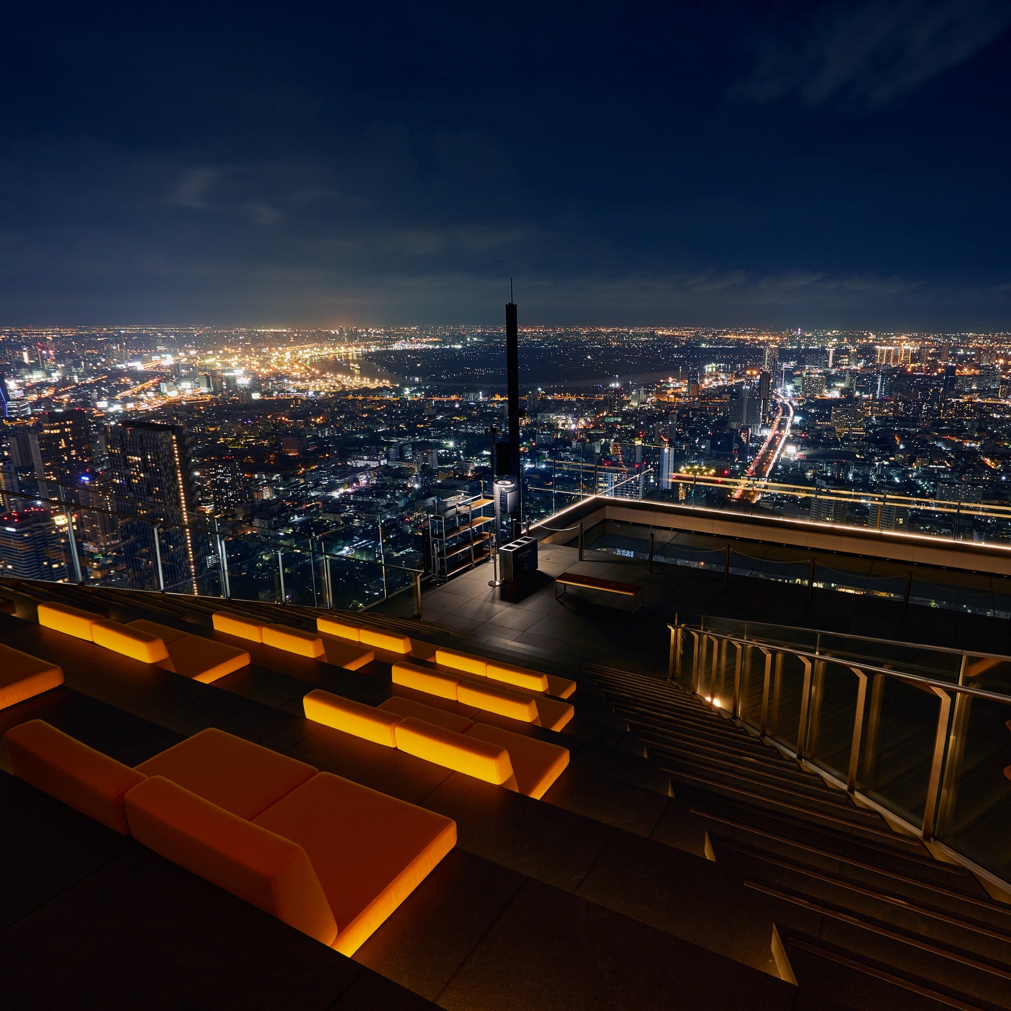 Bangkok - Mahanakhon Skywalk