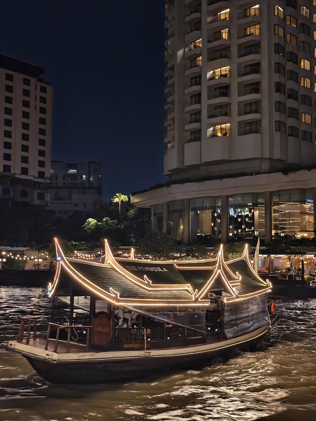 Bangkok – Grand Pearl Candlelight Dinner cruise