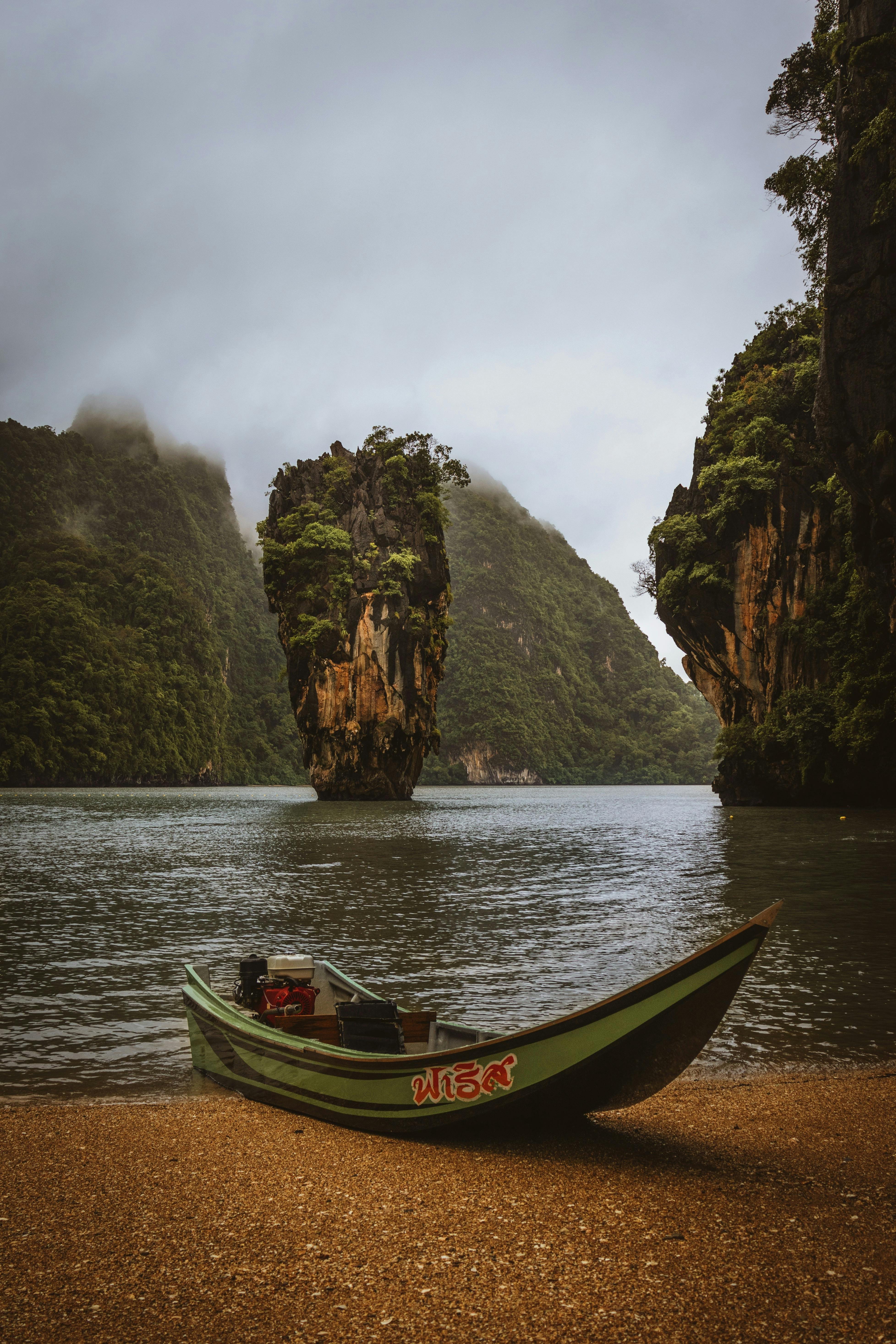Phuket: Phang Nga Bay and Canoeing Tour by Big Boat