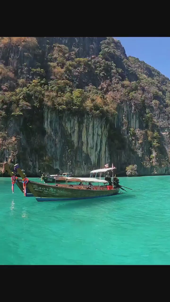 Phi Phi Island - Big Boat Tour