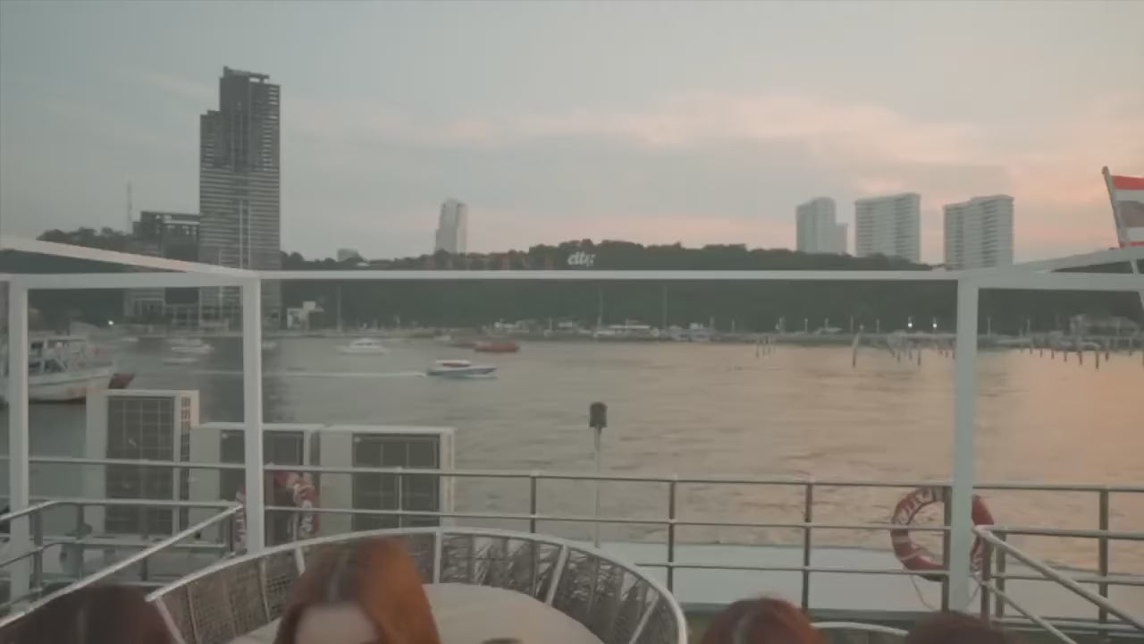 Pattaya - All Star Dinner Cruise
