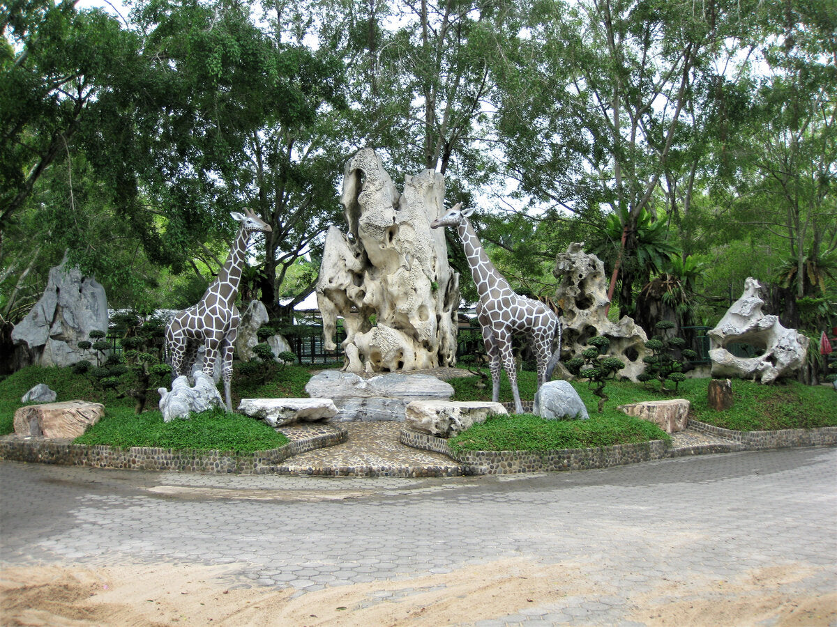 Pattaya – The Million Years Stone Park & Pattaya Crocodile Farm